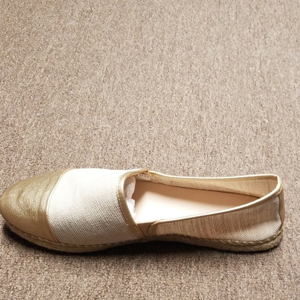 Shoes - Picture 3 of 3